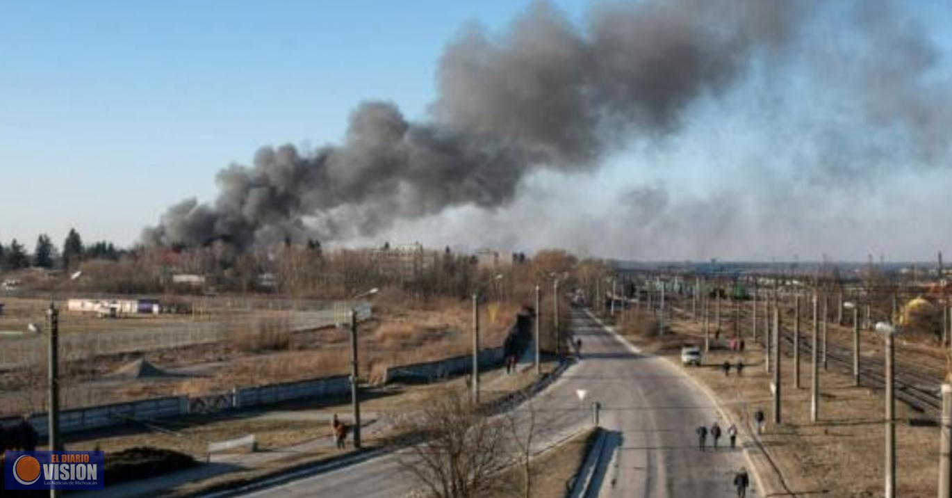 Rusia bombardea Leópolis mientras continua su asalto final a Mariúpol