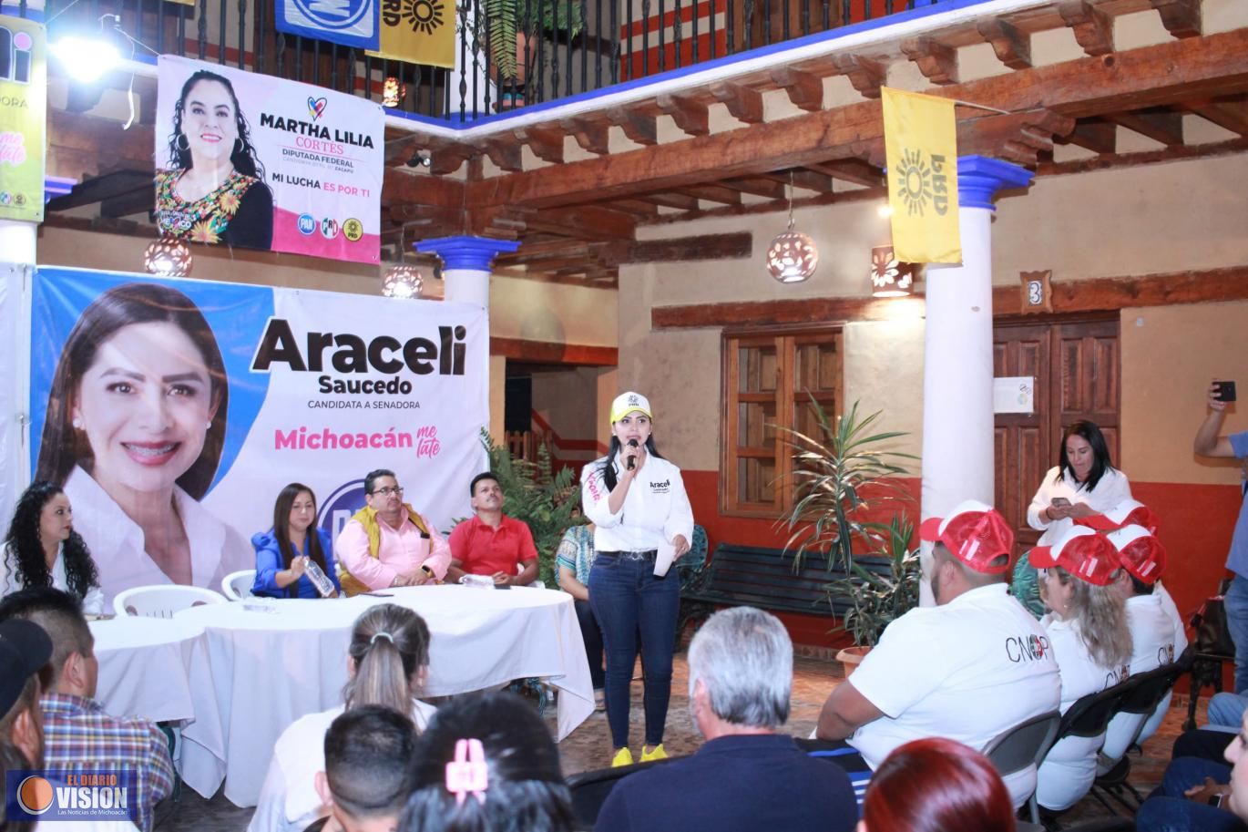 Vamos a transitar de la política de la dádiva, a una de derechos efectivos: Araceli Saucedo