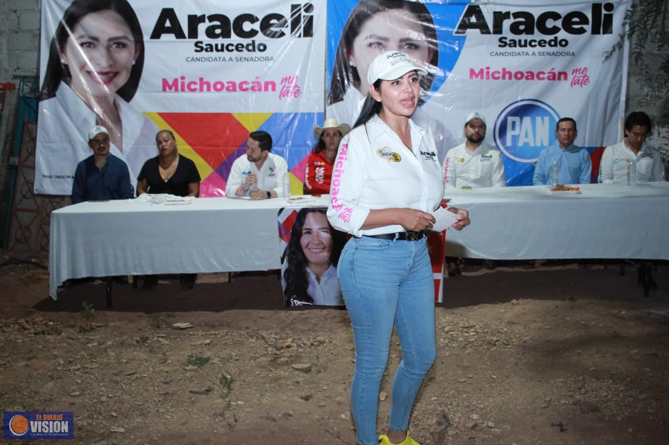 Una política integral para atender al campo, compromete Araceli Saucedo en Tzitzio