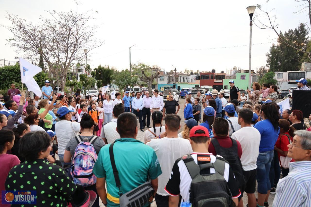 Vecinos reconocen a Alfonso conclusión del Puente Siervo de la Nación