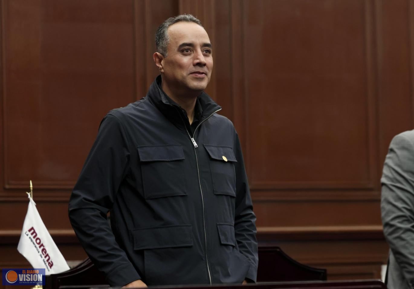 Invita Juan Pablo Celis a la Primera Exposición de la Unión de Cooperativas en el Congreso 