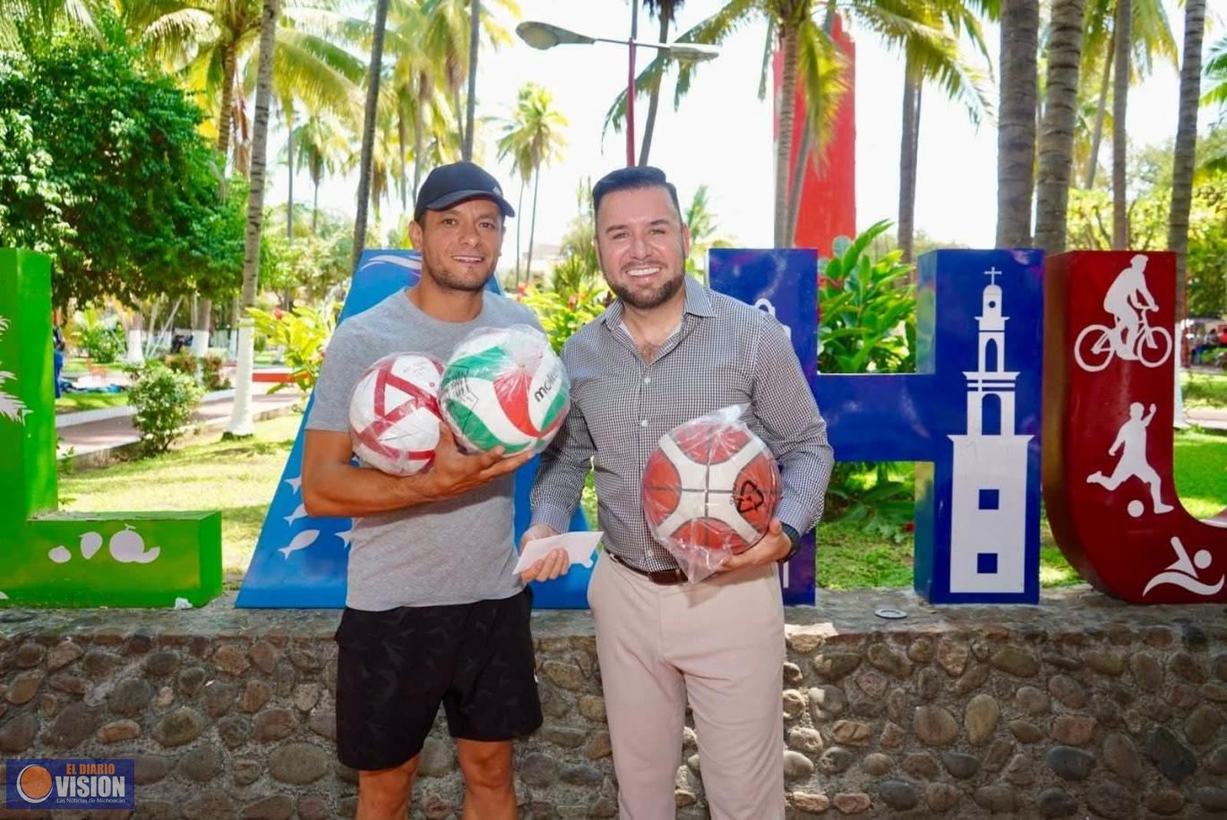 Reyes Galindo continúa con el apoyo a estudiantes y deportistas del Distrito 22