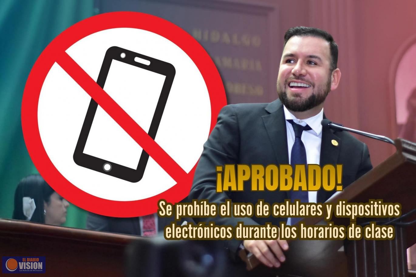 Celebra Reyes Galindo aprobación de iniciativa para regular uso de celulares en clase 