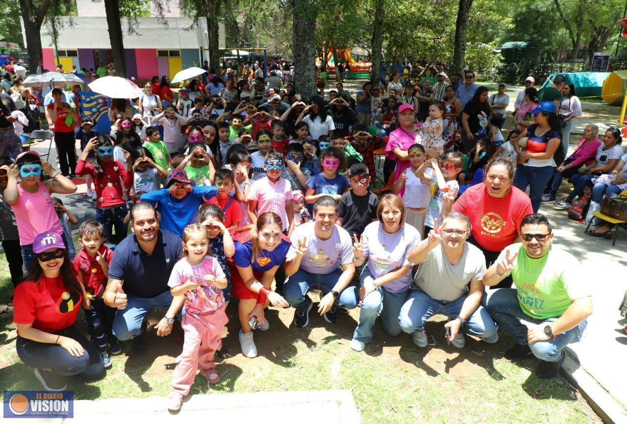 Con valores y alegría, niñas y niños celebraron 