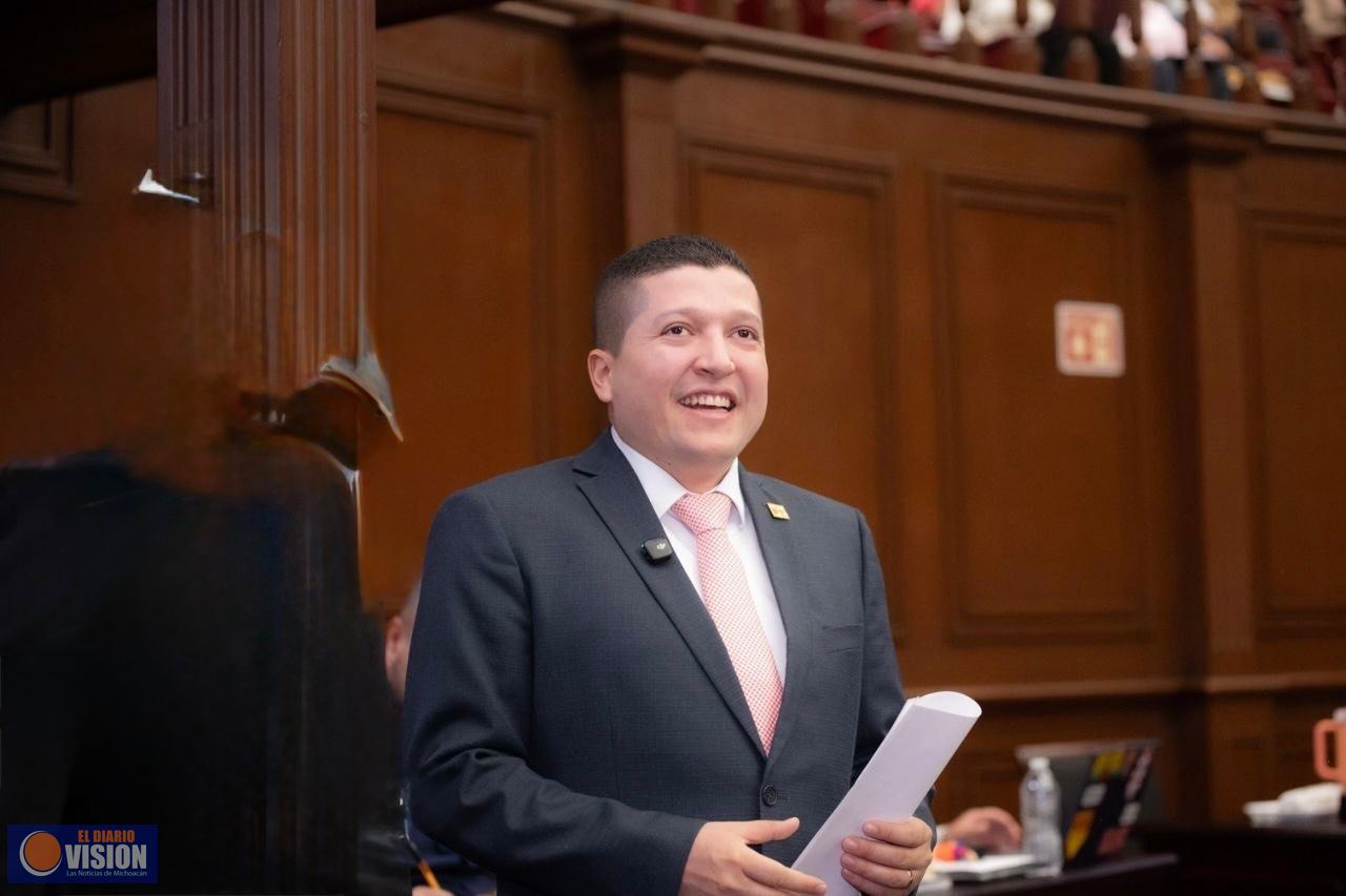 Aprueban iniciativa del diputado Vicente Gómez para el manejo de basura electrónica en municipios 