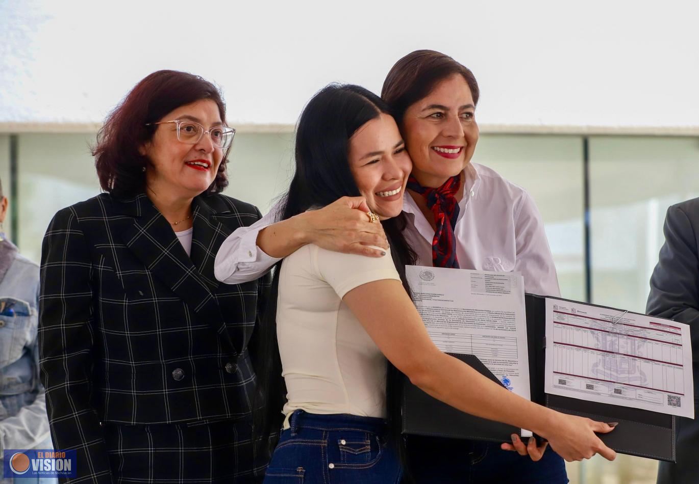 Logramos recuperar la confianza de los maestros: Gabriela Molina