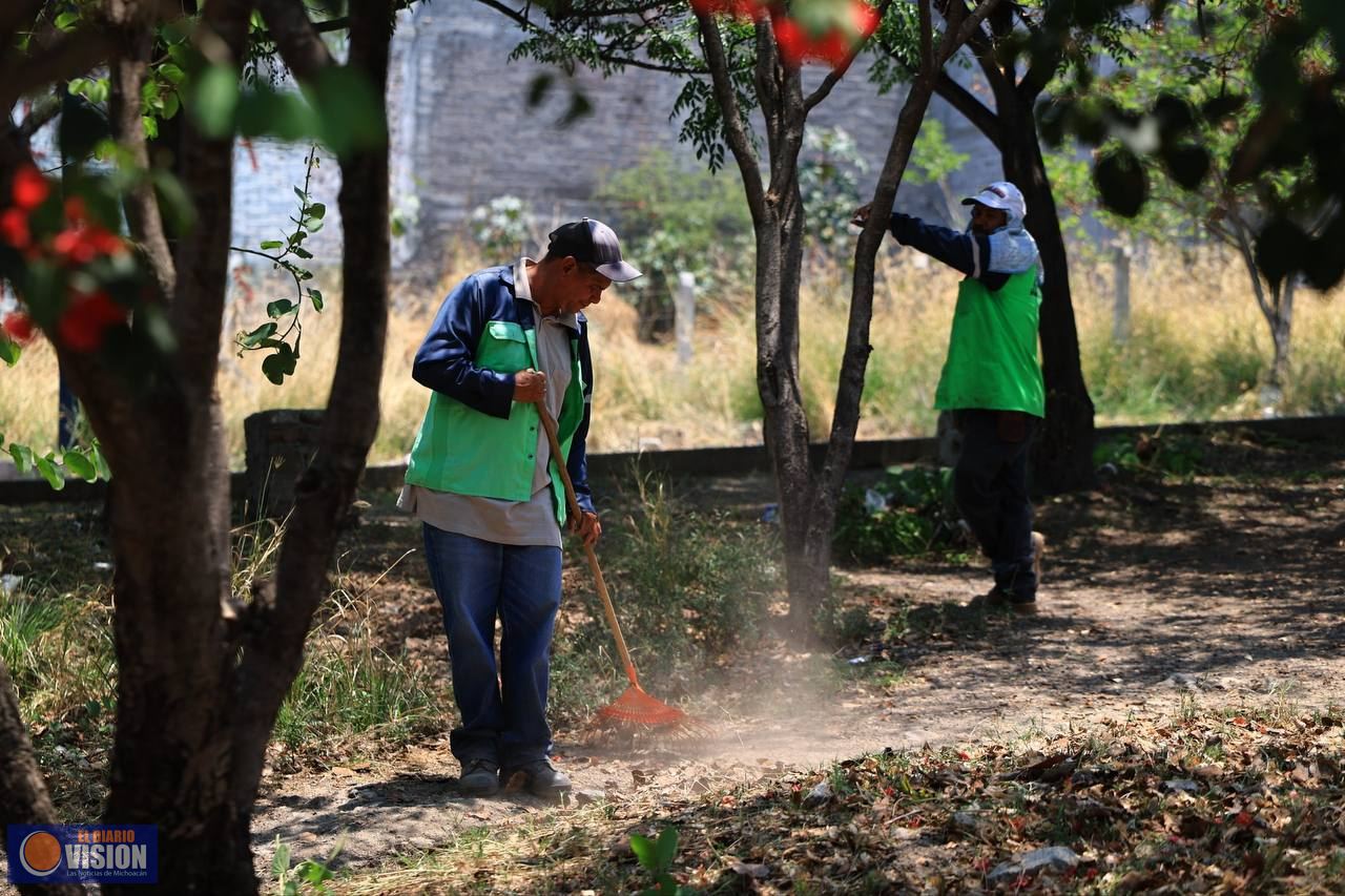 Gobierno de Morelia encabeza poda y mantenimiento de espacios para la ciudadanía