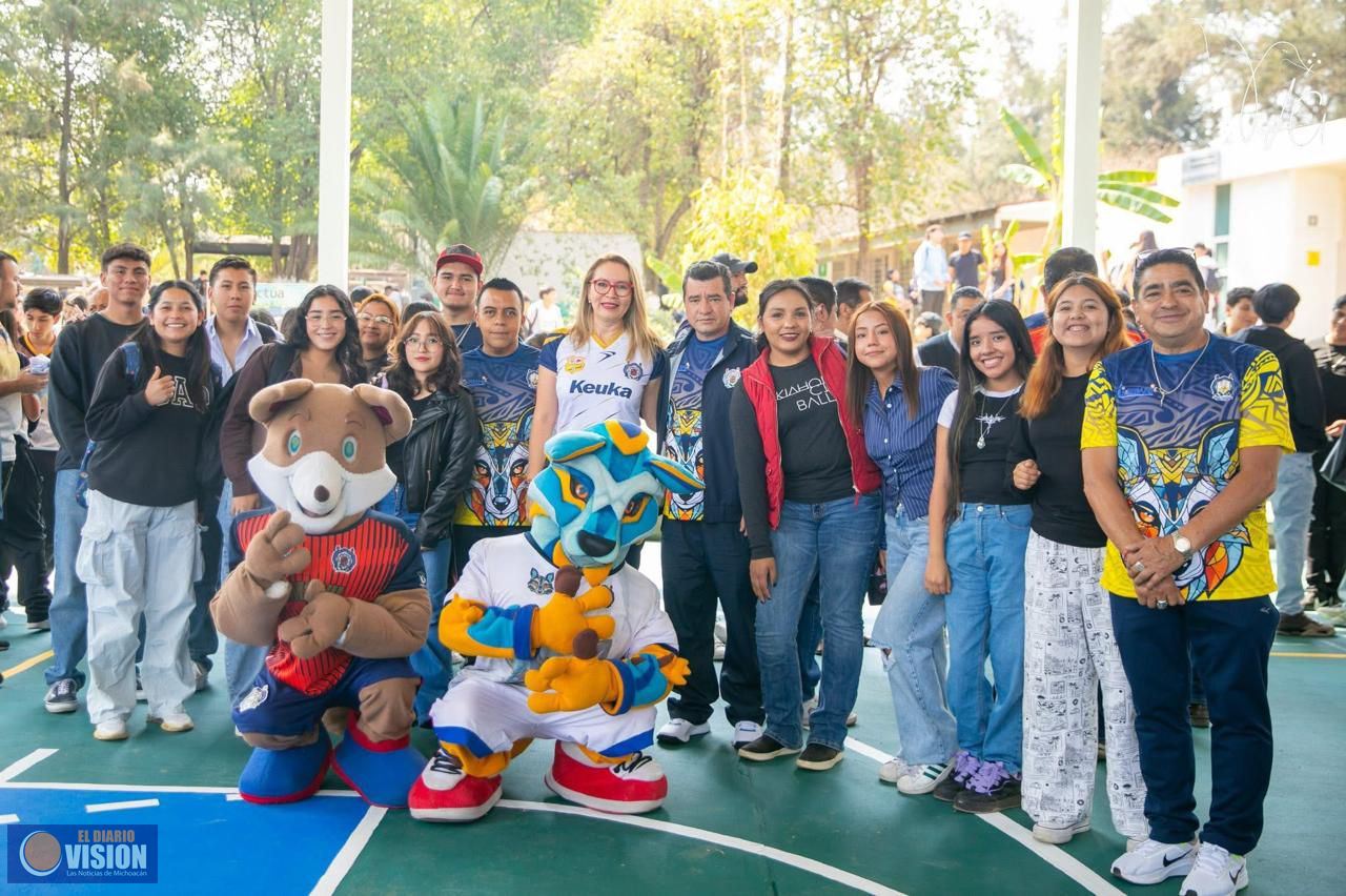 Bachillerato Nicolaita con alta demanda de nuevo ingreso; pase universal,,un éxito 