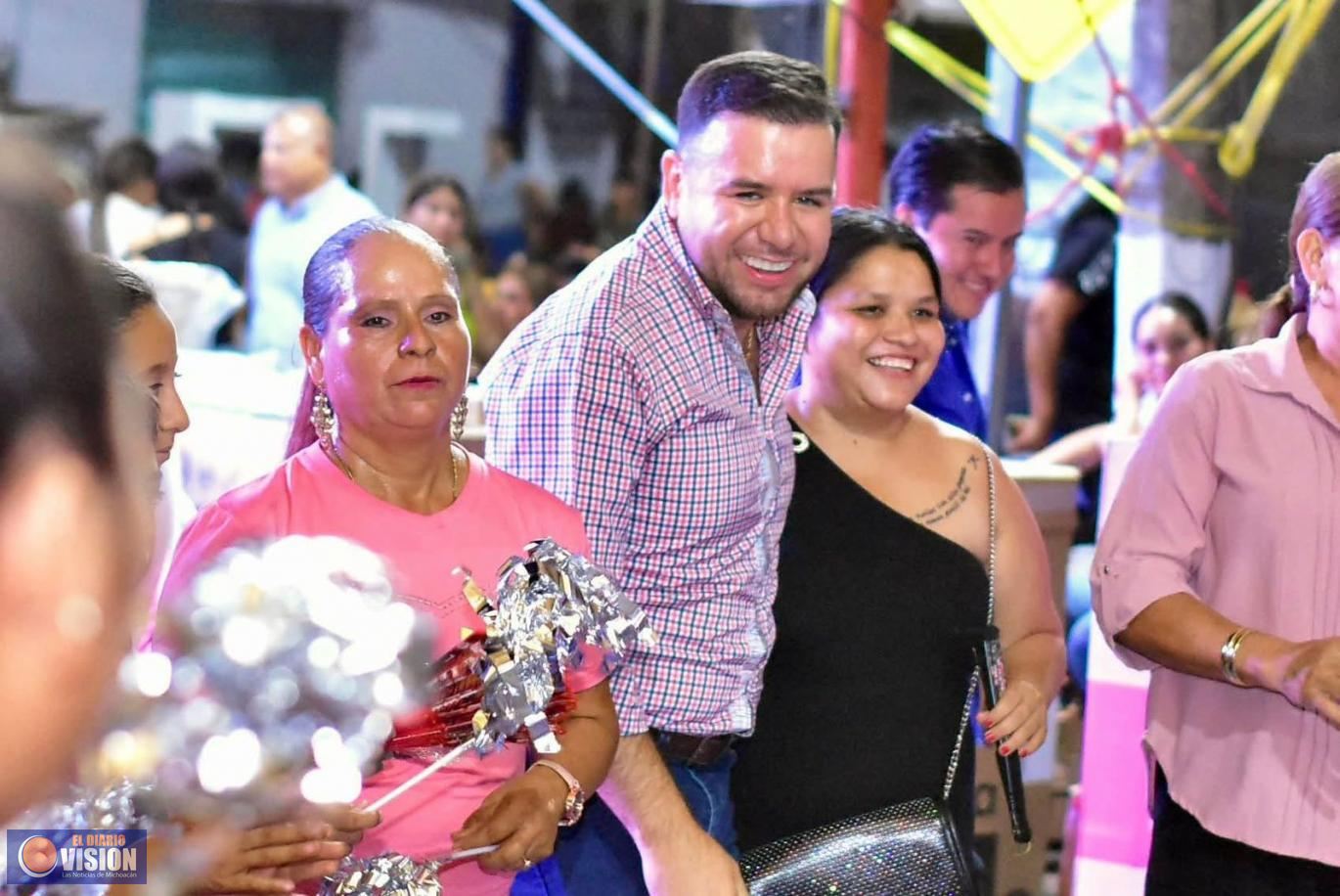 Las madres de familia son el motor de nuestra sociedad: Reyes Galindo
