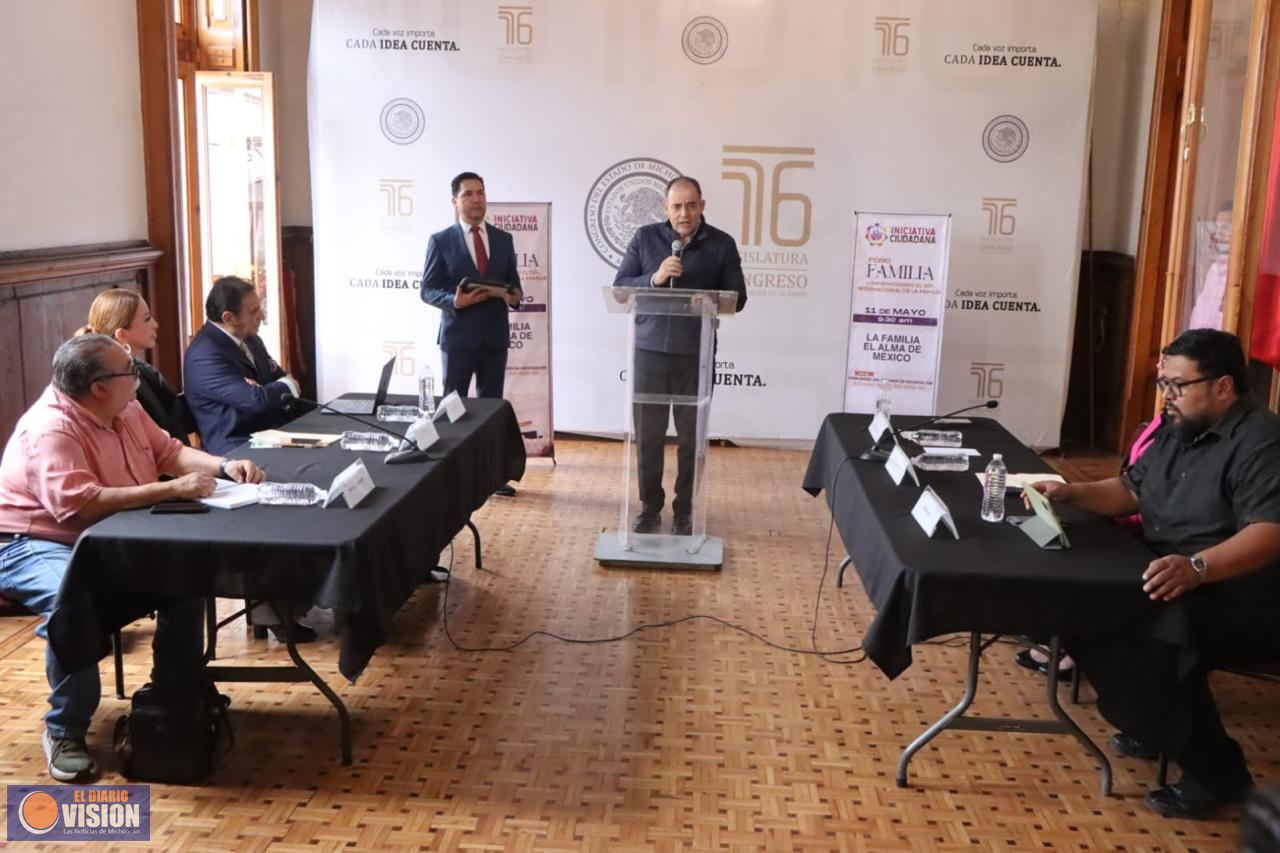 Las mejores iniciativas nacen del contacto con la realidad que viven las familias: Baltazar Gaona