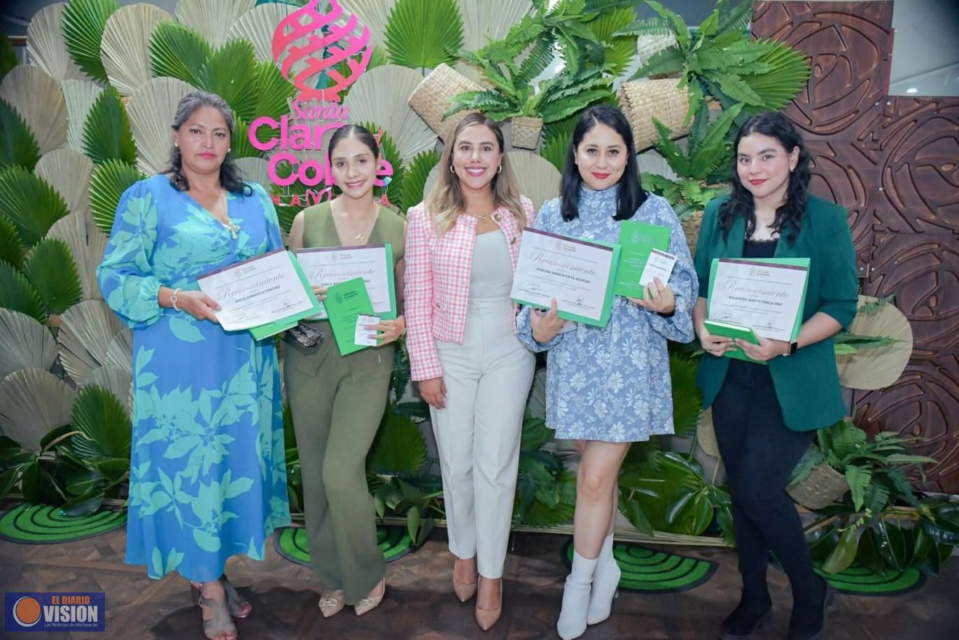 Dayana Pérez reconoce la vocación y entrega de maestras y maestros de Salvador Escalante