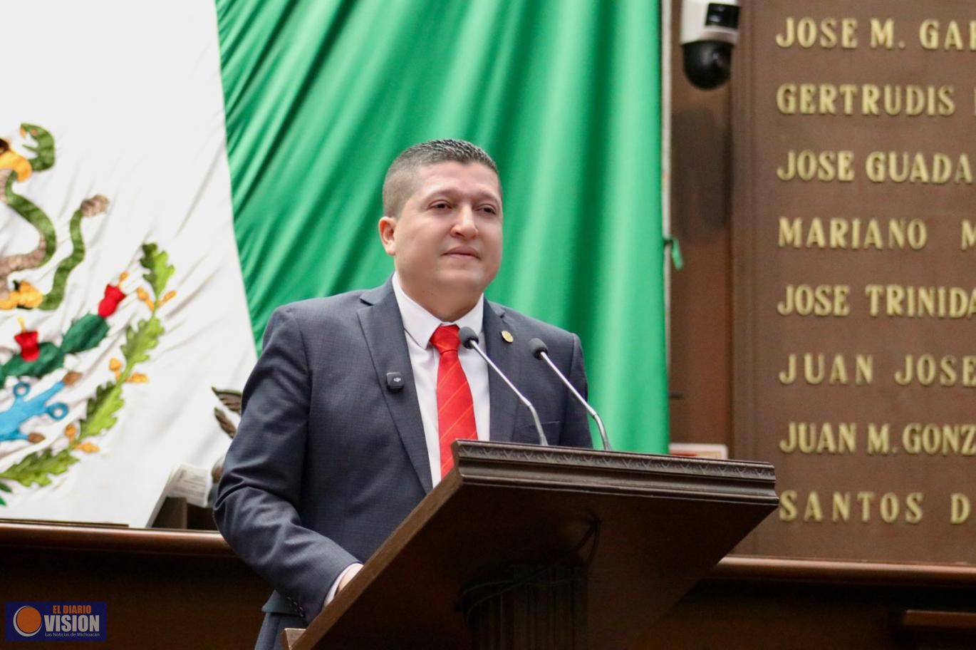 Presenta Vicente Gómez inciativa para fortalecer la educación digital en Michoacán 