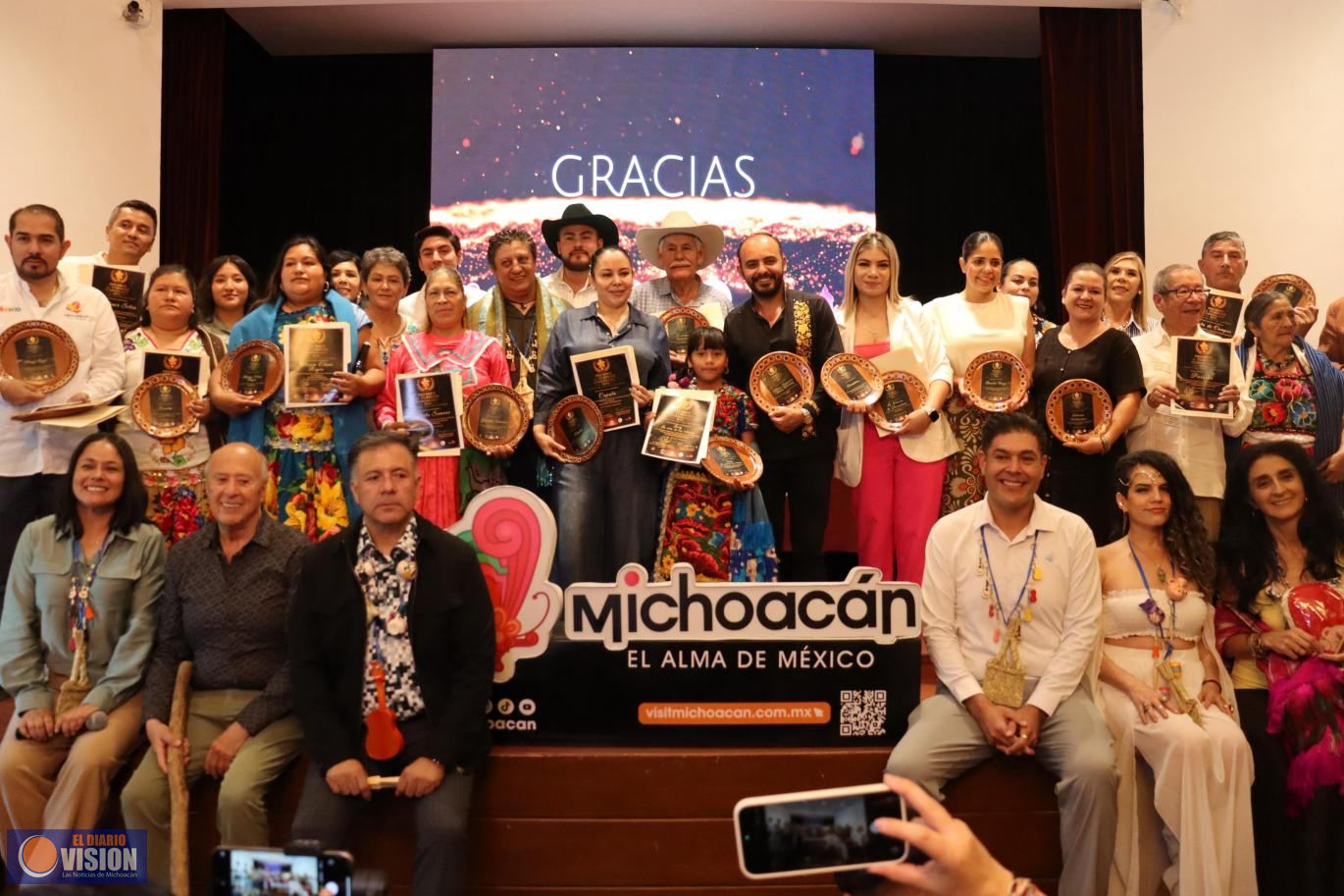 Cocineras, artesanos y destinos triunfan en los Premios de Turismo Responsable
