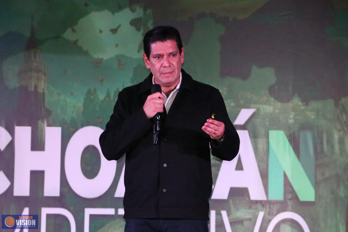 Ernesto Núñez Aguilar presenta en Ario de Rosales el Plan 