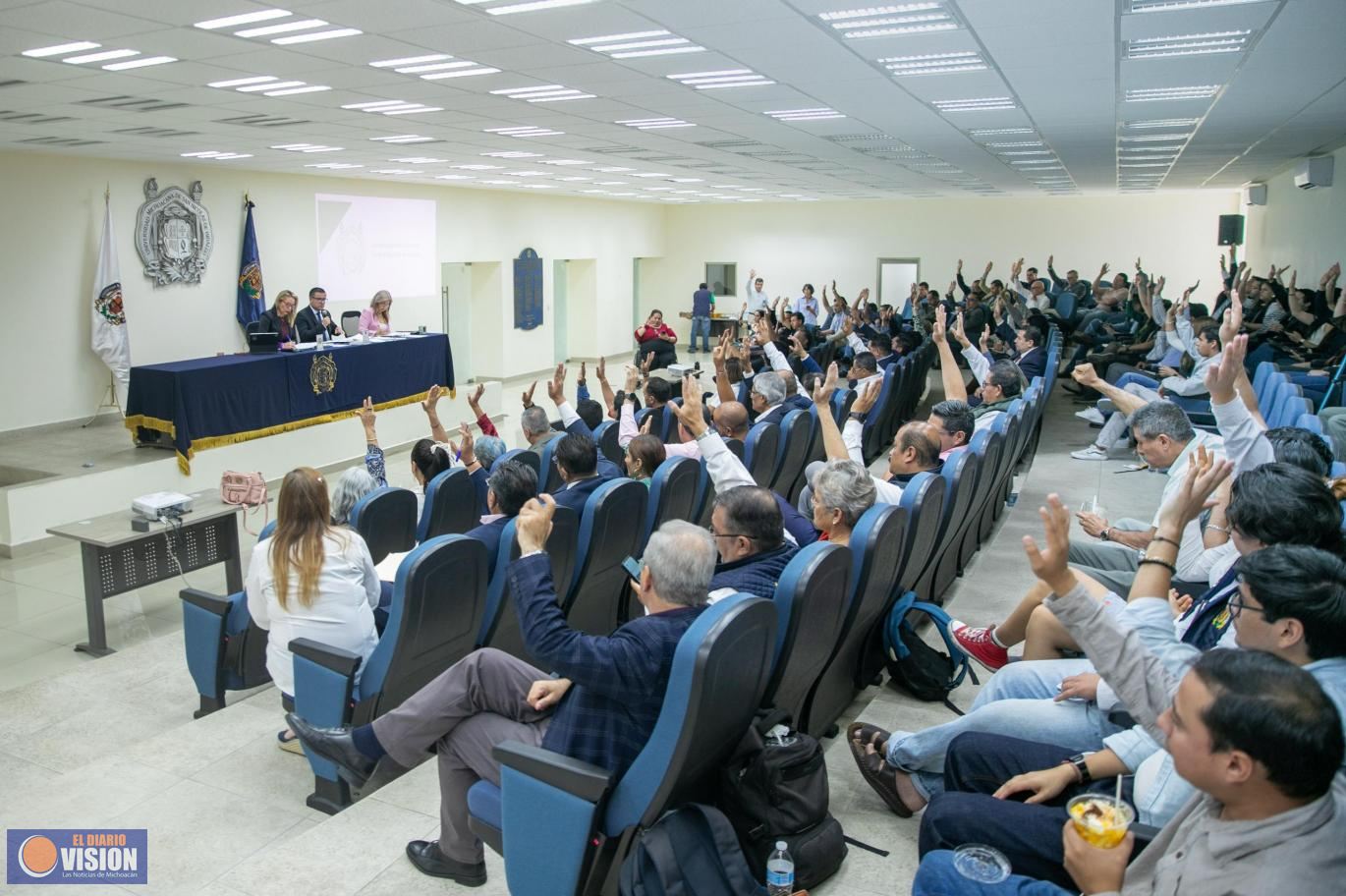 Nuevos relevos en cinco dependencias de la UMSNH; sesiona Consejo Universitario 