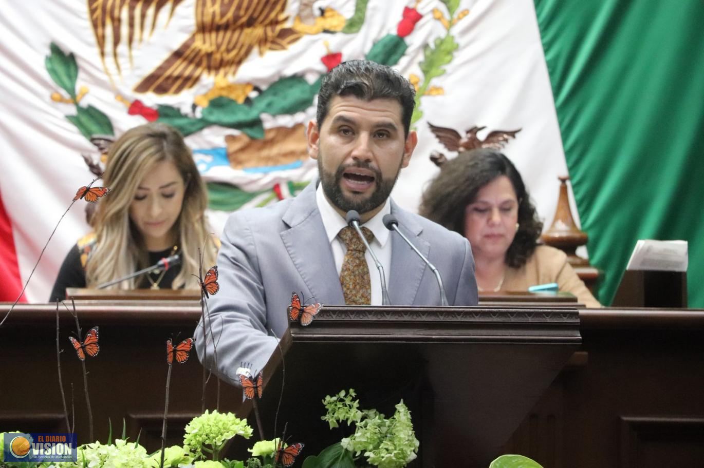 Octavio Ocampo propone poner orden en asilos y casas para garantizar cuidados a adultos mayores