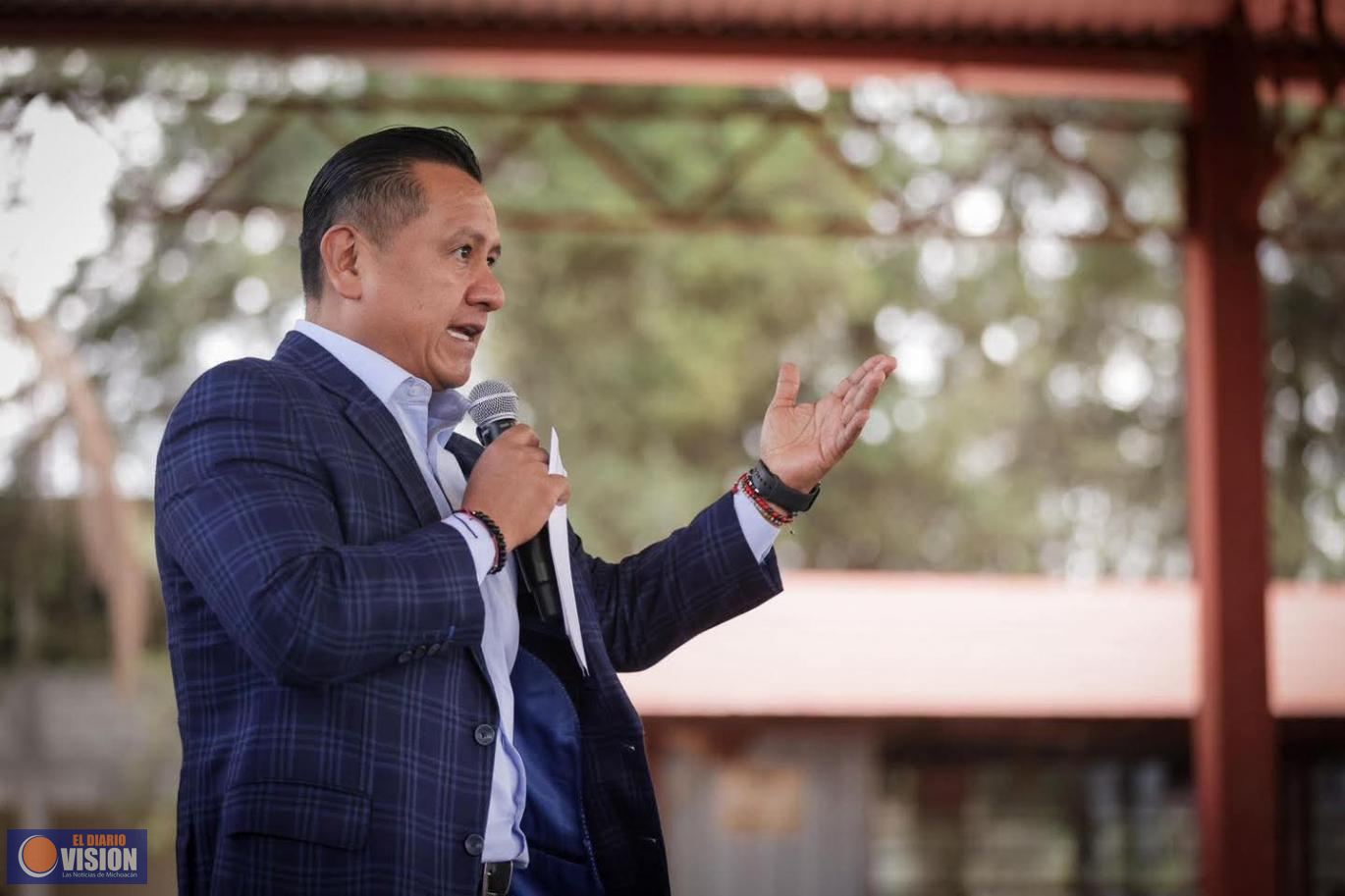 Torres Piña, el líder que puede unir Michoacán