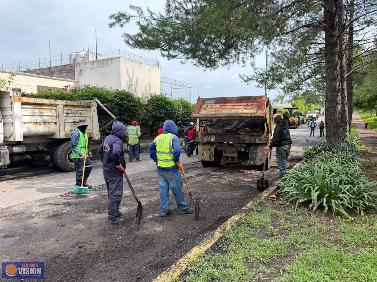 Programa de Reencarpetamiento de vialidades interviene avenida Montaña Monarca