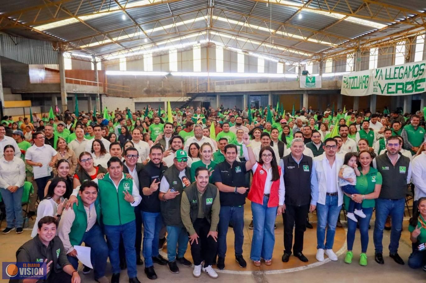 Ernesto Núñez lleva el plan “Michoacán Competitivo” a Ario de Rosales 