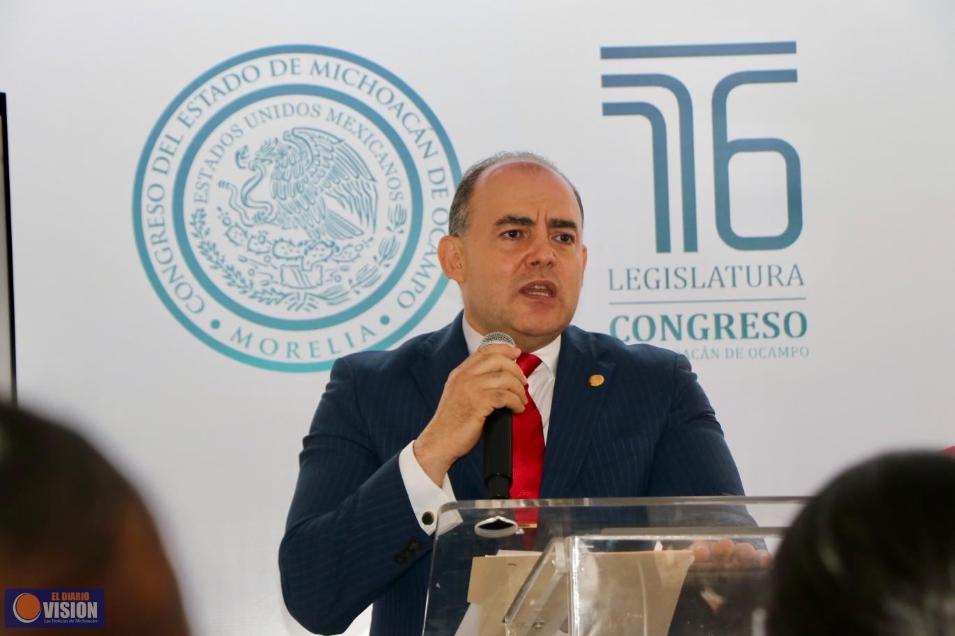 Partidos deben tener dignidad y confiar en sus propios cuadros: Baltazar Gaona