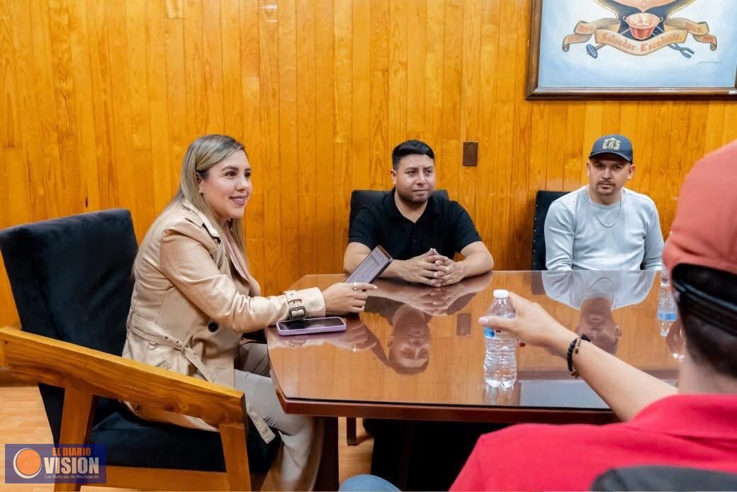 Dayana Pérez fortalece atención ciudadana