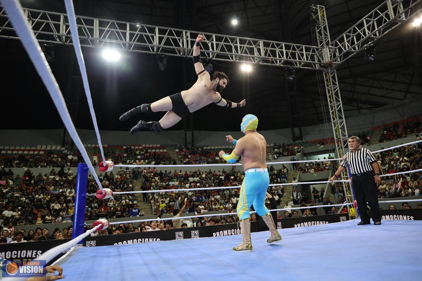 Con gran función de lucha libre, Alfonso Martínez reinaugura el Domo Bicentenario