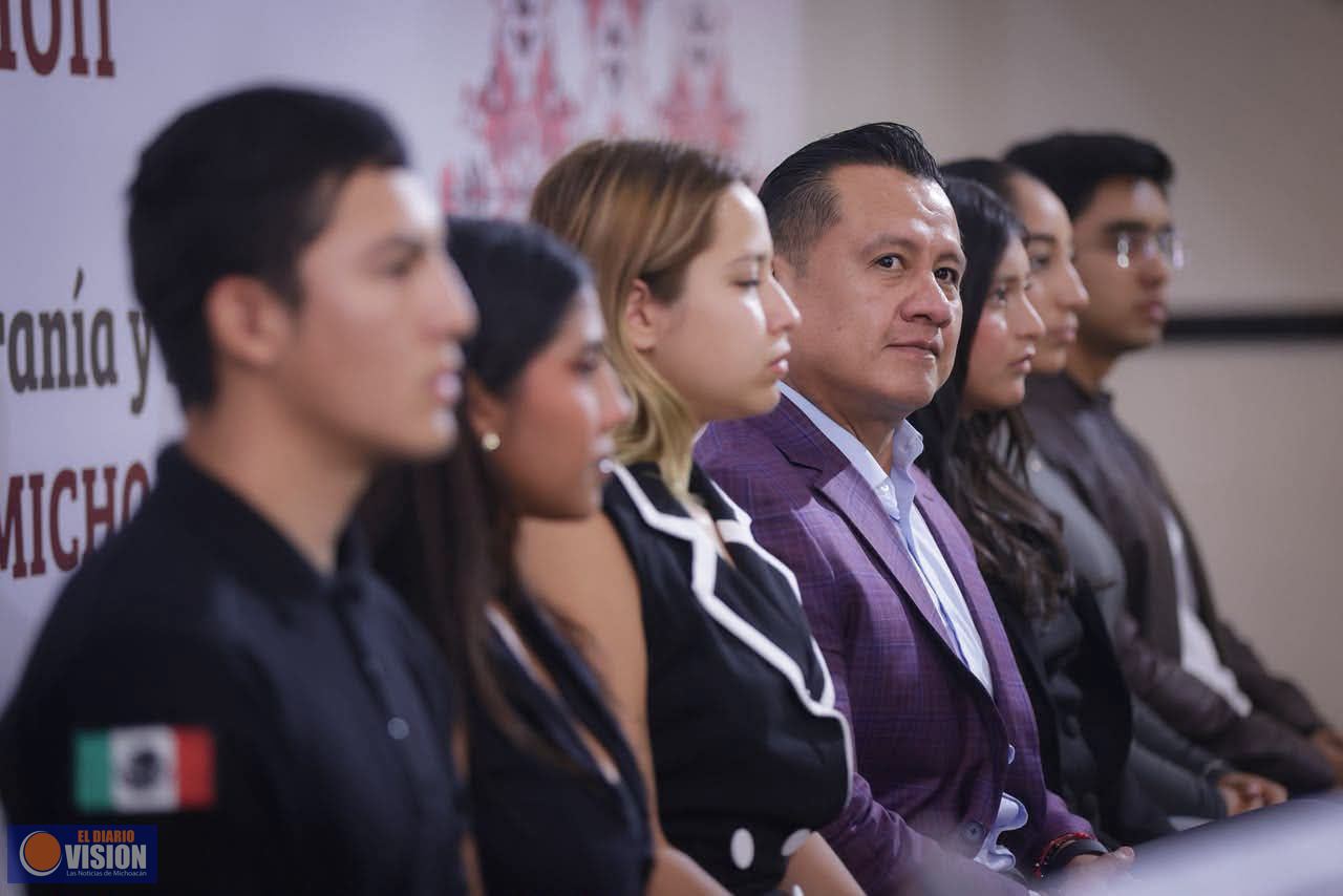 Jóvenes deben ser incorporados al desarrollo: Carlos Torres Piña