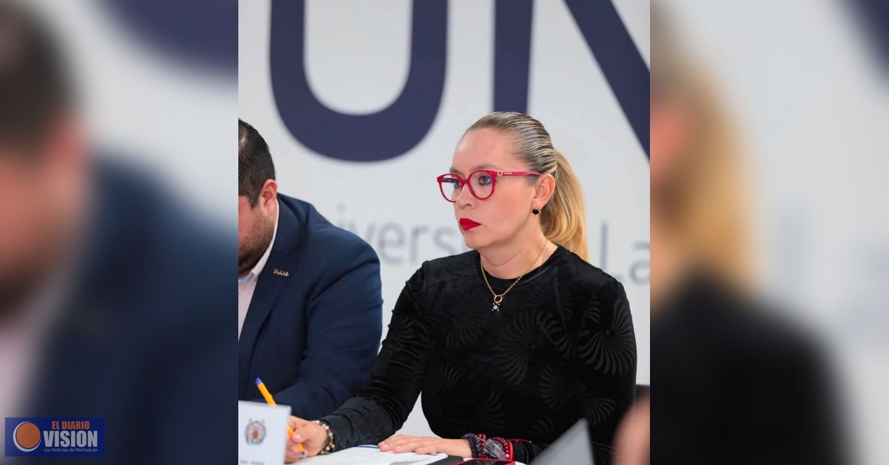 La Rectora Yarabí Ávila, denuncia misoginia 
