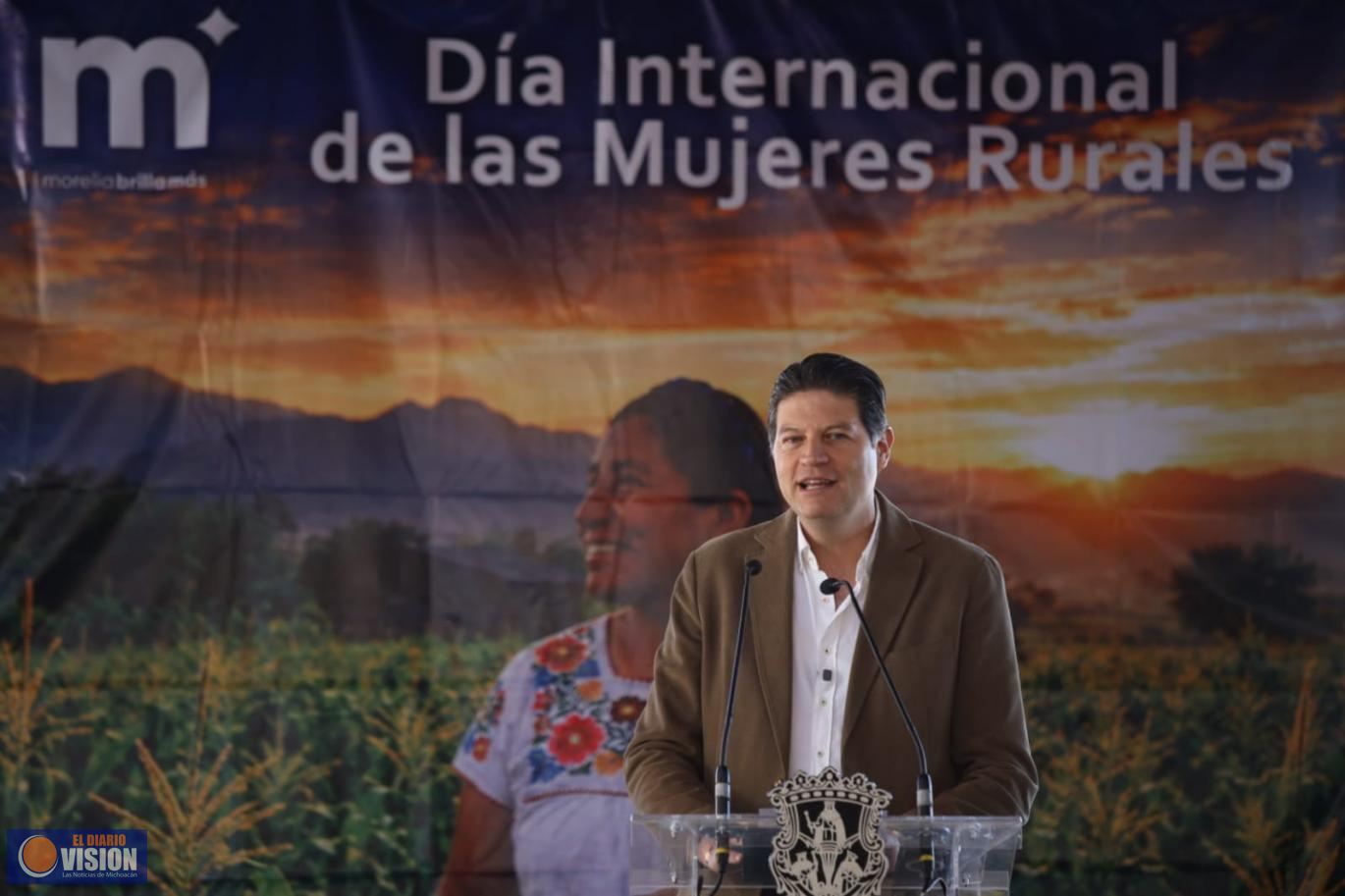 Reconoce Alfonso Martínez Alcázar, trabajo de las mujeres