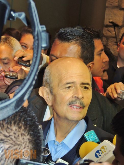 No hay dinero para atender demandas de normalistas: Fausto Vallejo.
