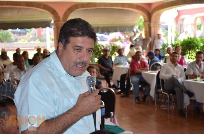 No hay tiempo para pugnas, sólo para trabajo: Osvaldo Fernández