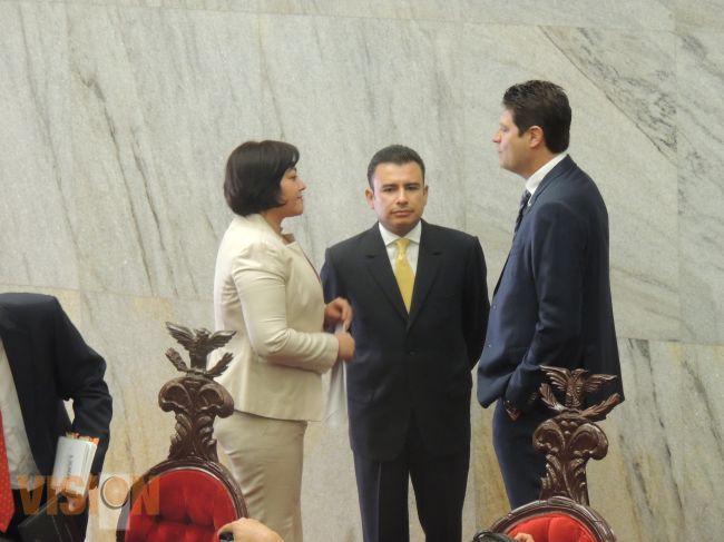 Controversia entre Diputados por designación de Jesús Reyna como Gobernador Interino.