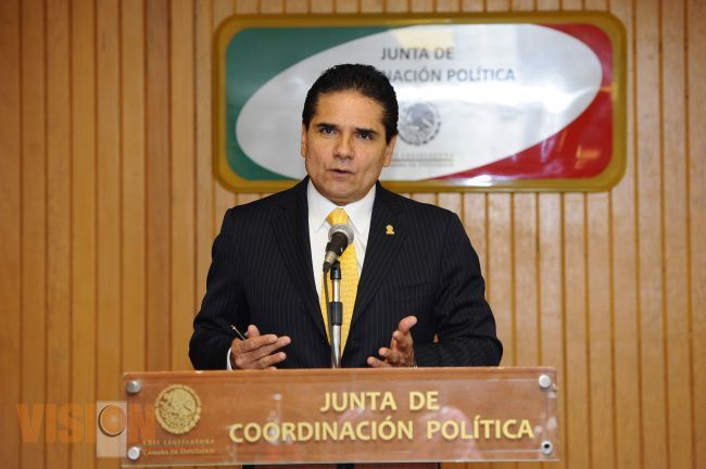 Pide Silvano Aureoles revisar con mucha responsabilidad reforma financiera