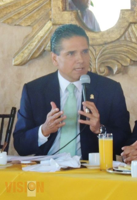 Debemos ir todos en un gran acuerdo para el rescate de Michoacán: Silvano Aureoles Conejo.