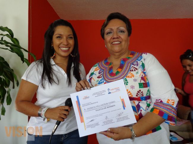 Egresa primera generación de la escuela de Artes y Oficios