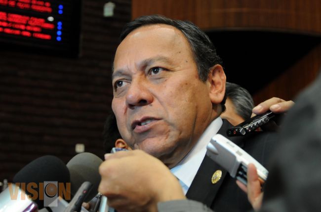 Jesús Zambrano convoca a una mesa de diálogo para atender caso Michoacán