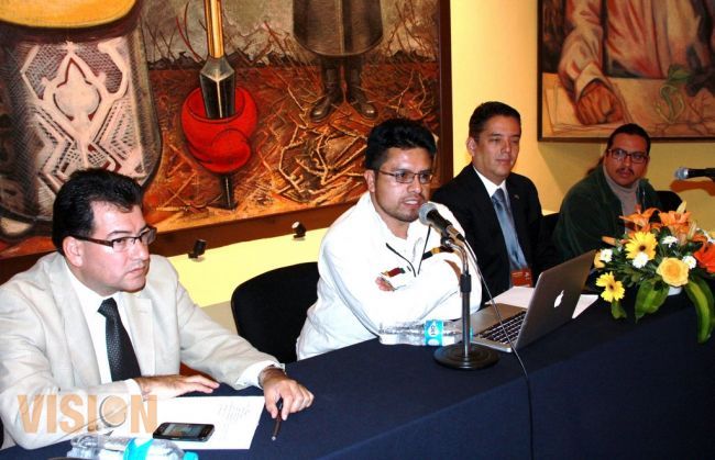 Necesario fortalecer las radios comunitarias: Olivio López