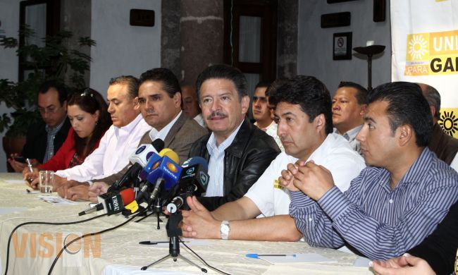 El gobierno de Michoacán sufre una grave crisis política: Carlos Navarrete Ruiz
