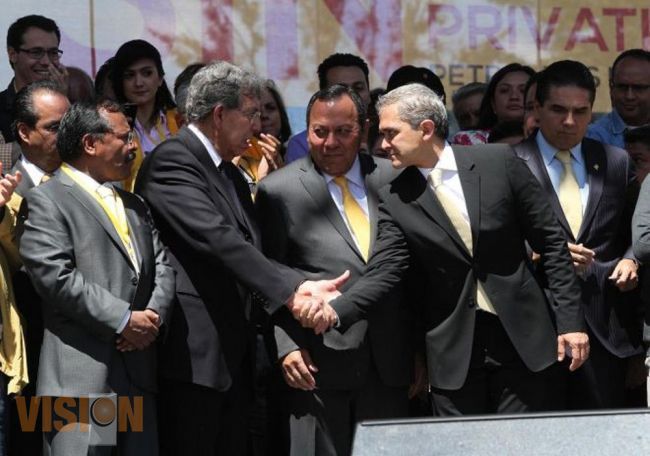 Presenta propuesta de Reforma Energética Cuauhtémoc Cárdenas 