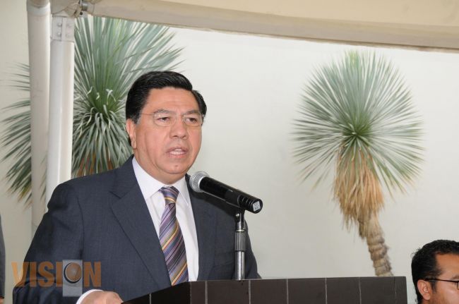 A trabajar con honradez, transparencia y eficacia, convoca Jesús Reyna a funcionarios