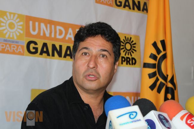 Alcaldes del PRD rechazan sumarse a las filas del PRI: Báez Ceja