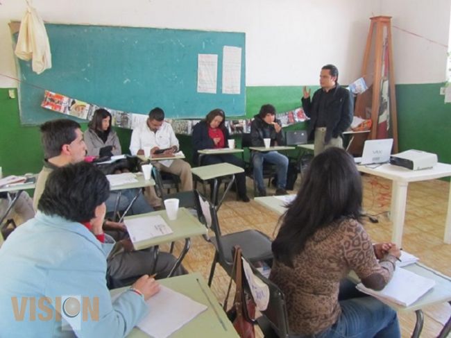 IEM trabaja de manera conjunta con docentes para formar ciudadanos