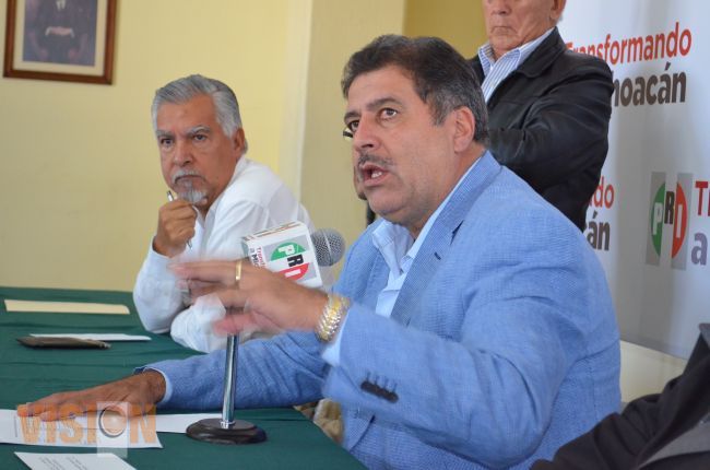 Regreso de Reyna, beneficio para Michoacán: Osvaldo Fernández