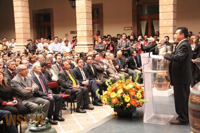 Presenta Fidel Calderón Torreblanca segundo informe de actividades legislativas