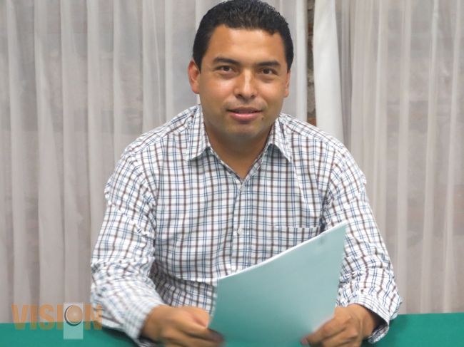 No politizar el tema del zoológico, sugiere el diputado Olivio López