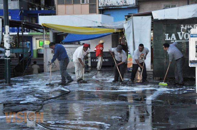 Realiza Ayuntamiento acciones preventivas en mercados de Morelia.