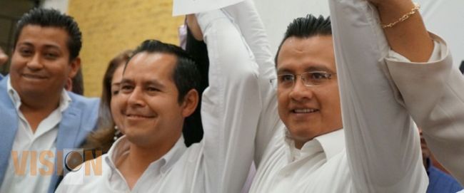 Se reúne Torres Piña con militantes y consejeros del PRD de Apatzingán