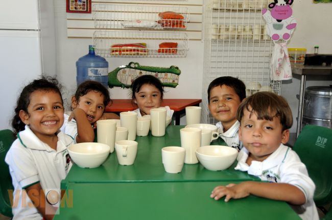 DIF Michoacán impulsa una mejor alimentación en la población infantil. 