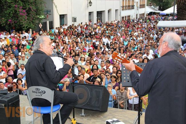 Oscar Chávez en Uruapan, exitosa presentación