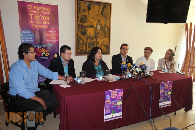 Apoya Ayuntamiento el 13 festival internacional de títeres Morelia 2014.